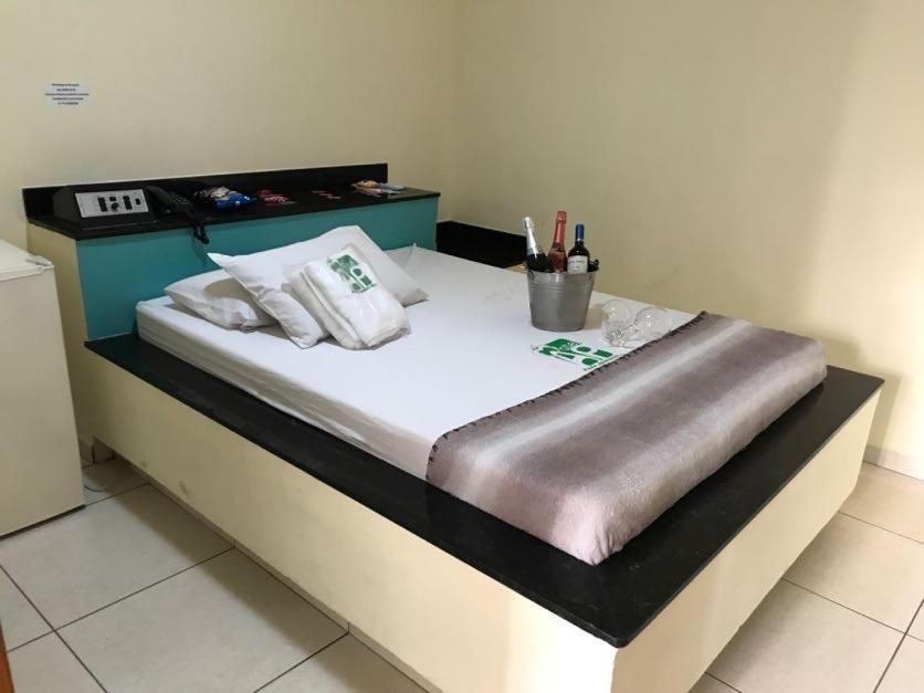Motel& Hotel Ape Goiania !!! المظهر الخارجي الصورة